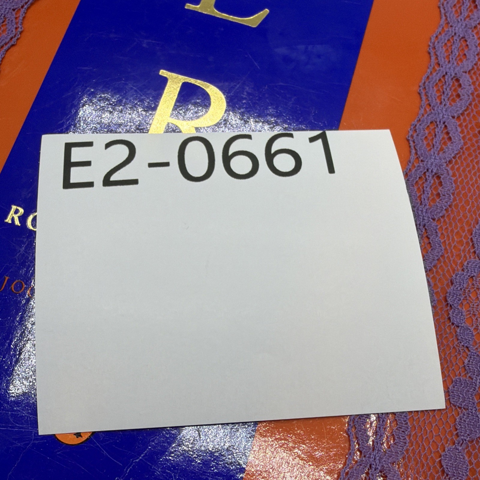 The 48 Laws of Power (The Robert Greene Collection) – Paperback – GOOD CUSTOM
