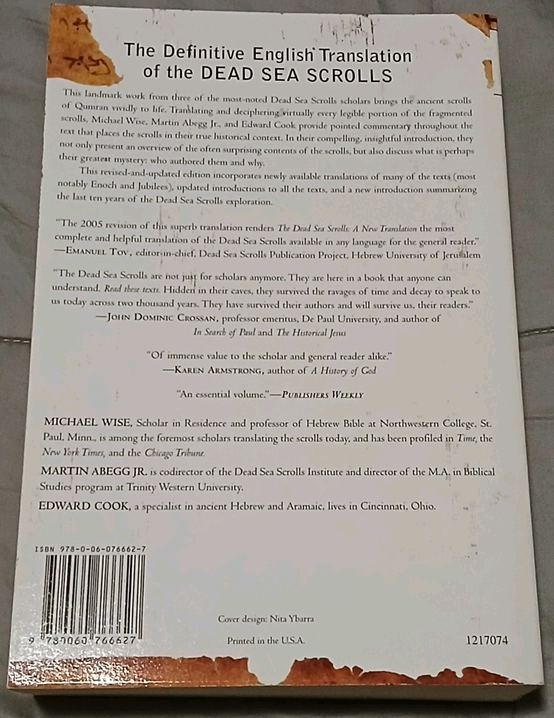 Dead Sea Scrolls – Revised Edition : A New Translation by Michael O. Wise, 2005