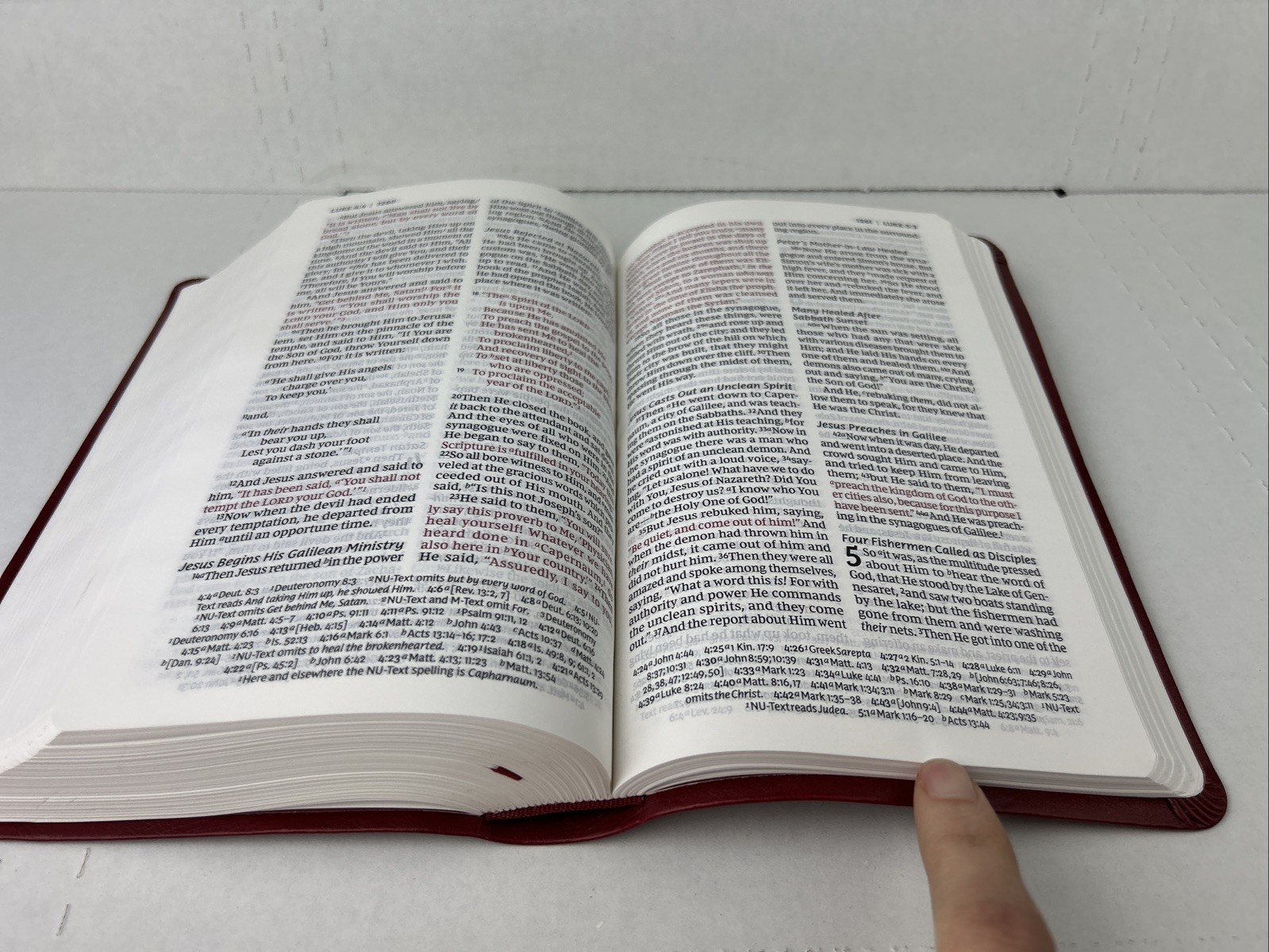 NKJV Holy Bible New King James Version Red Leather-Soft GIANT PRINT Reference