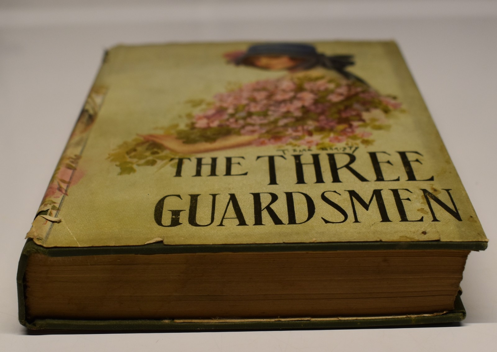 THE THREE GUARDSMEN by ALEXANDER DUMAS three musketeers paris ANTIQUE HC BOOK