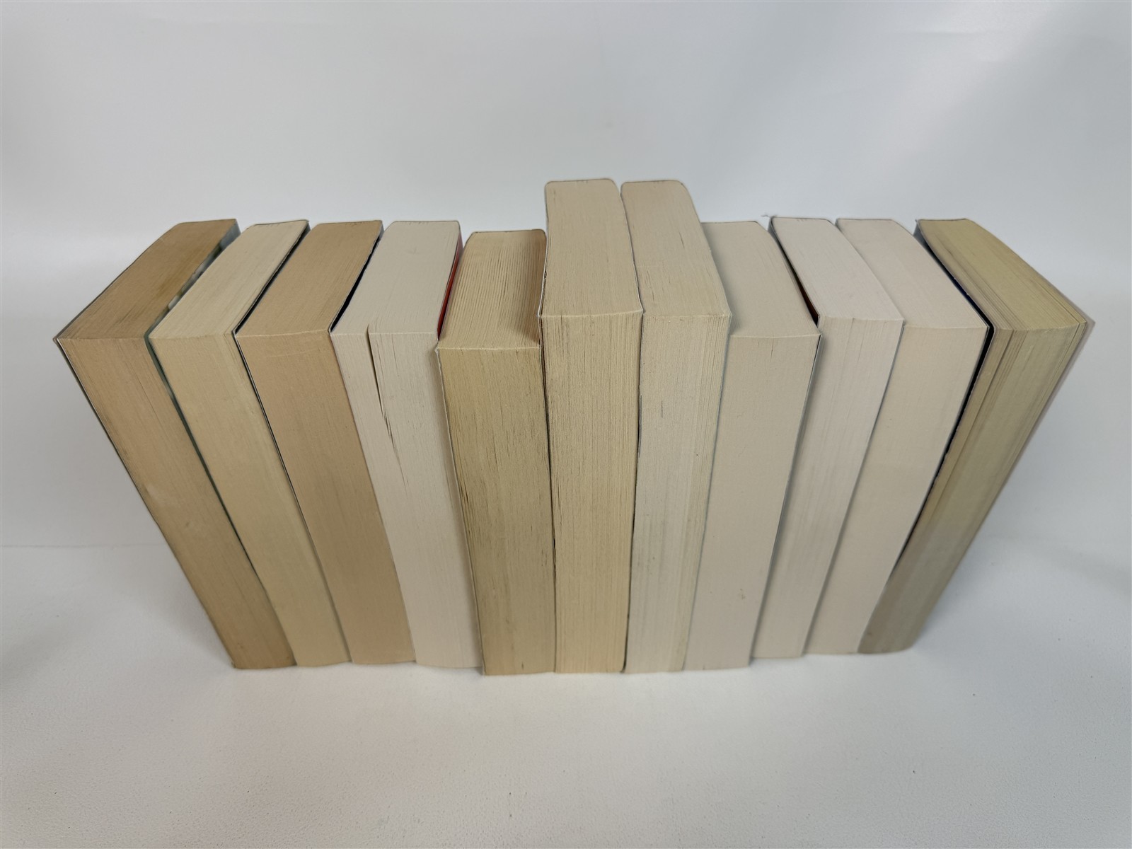 Daniel Silva Lot 23 Paperbacks including 20 Gabriel Allon series