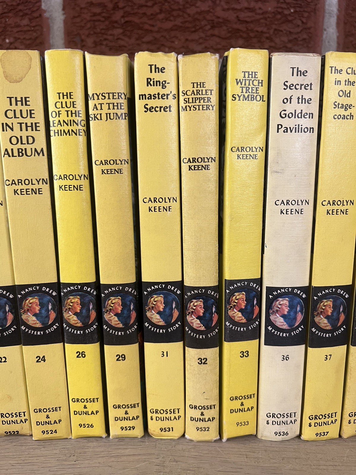 Lot of 25 Vintage Carolyn Keene Nancy Drew Hardcovers 1960s.