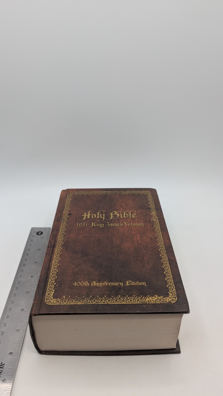 Holy Bible by Zondervan Bibles Staff (2011, Hardcover)
