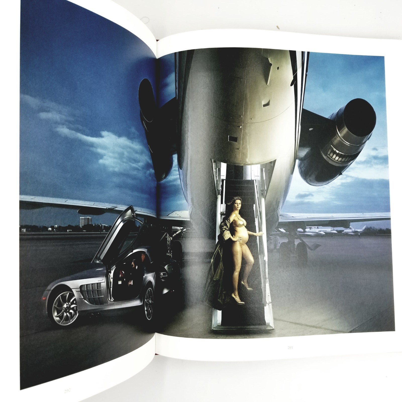 Wonderland by Annie Leibovitz -2021 Edition with publisher’s insert