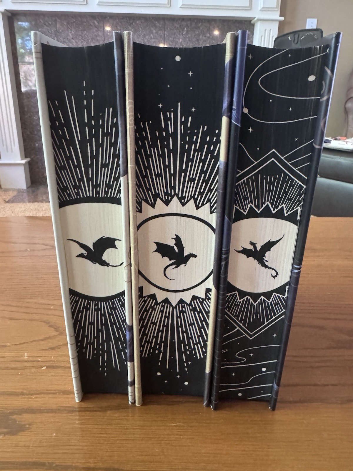 FAIRYLOOT Empyrean Series R Yarros; Fourth Wing, Iron Flame, Onyx Storm (signed)