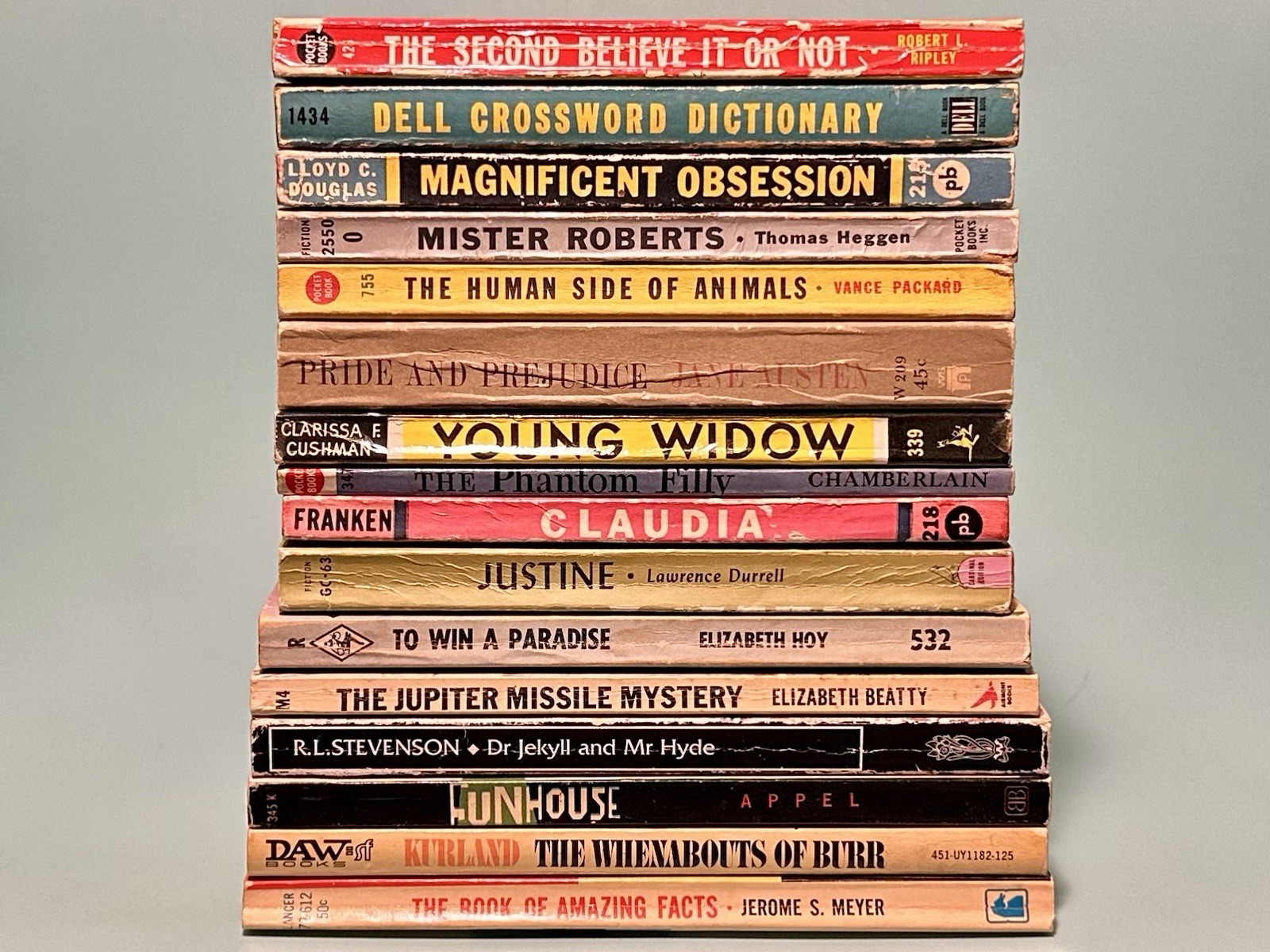 [LOT of 30] Vintage Paperbacks Great Authors & Titles Various Mixed Genres Clean