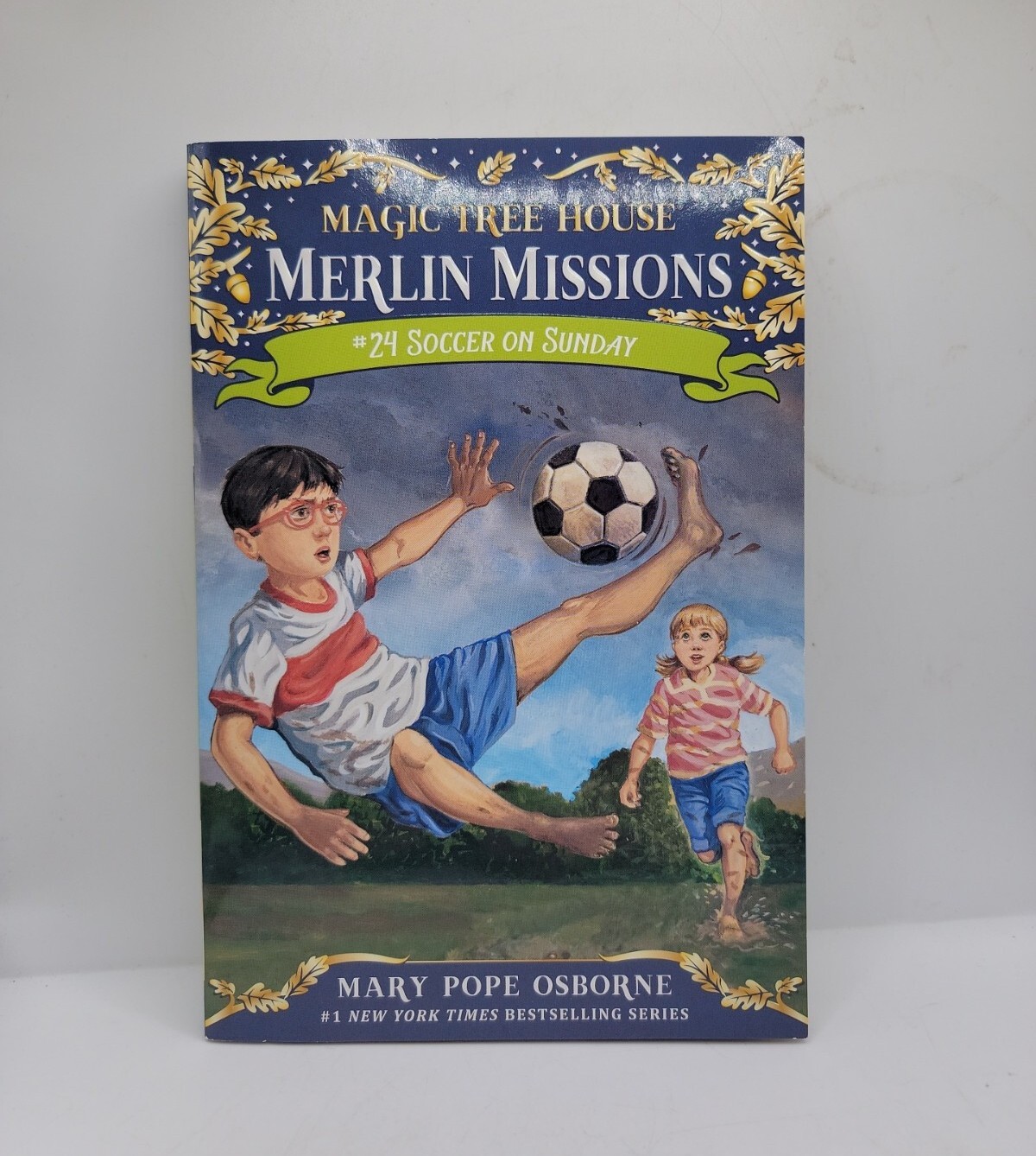 Magic Tree House (R) Merlin Mission Ser.: Soccer on Sunday by Mary Pope Osborne