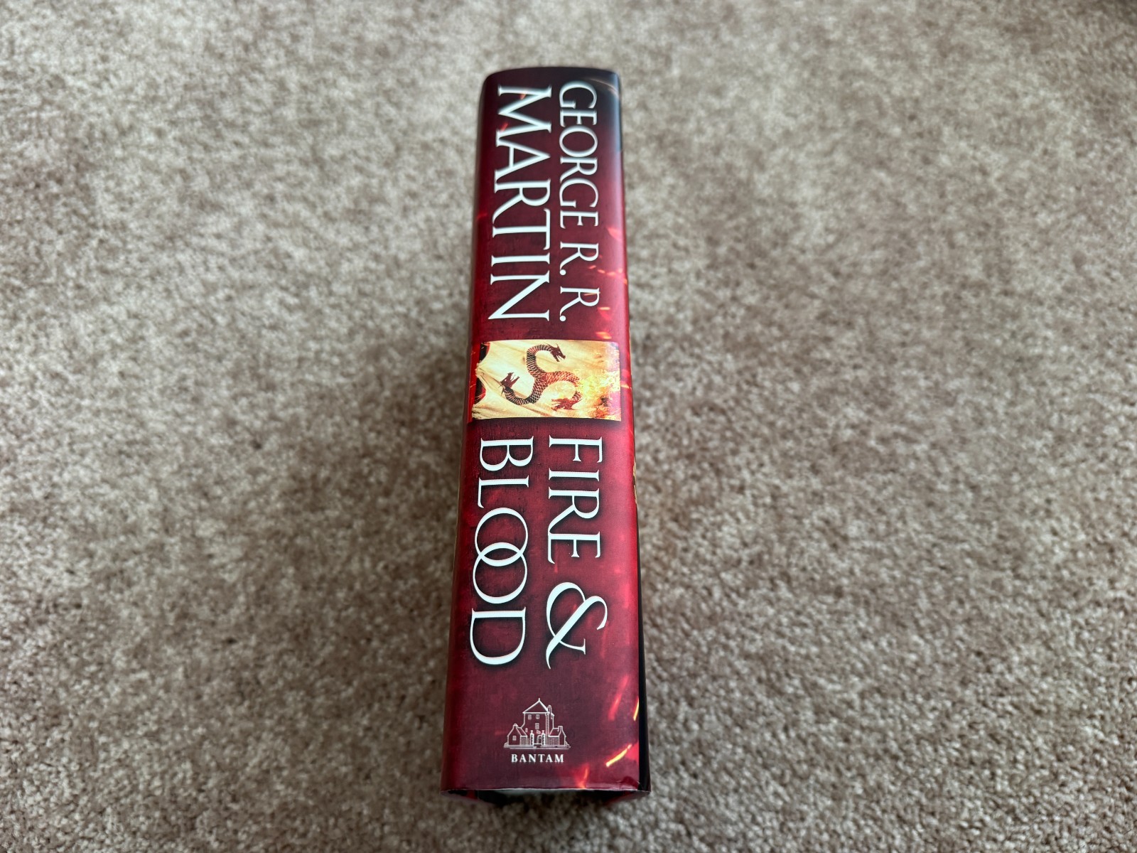 FIRE & BLOOD George R.R. Martin GAME OF THRONES HCDJ 1ST / 1ST House Dragon MNT