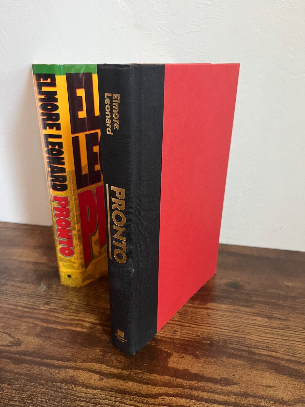 PRONTO by Elmore Leonard – 1993 1st Edition / 1st Print HCDJ