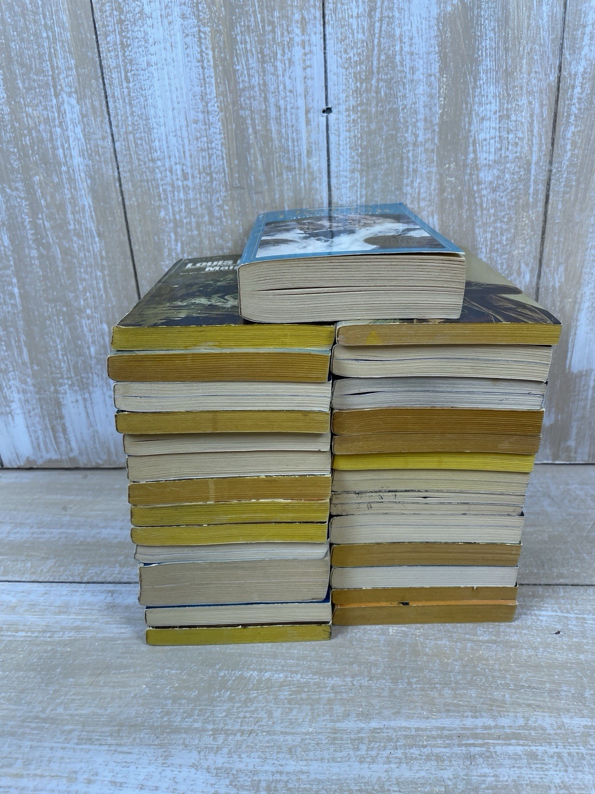 Louis Lamour Western Action Adventure Lot of 27 Paperback Books
