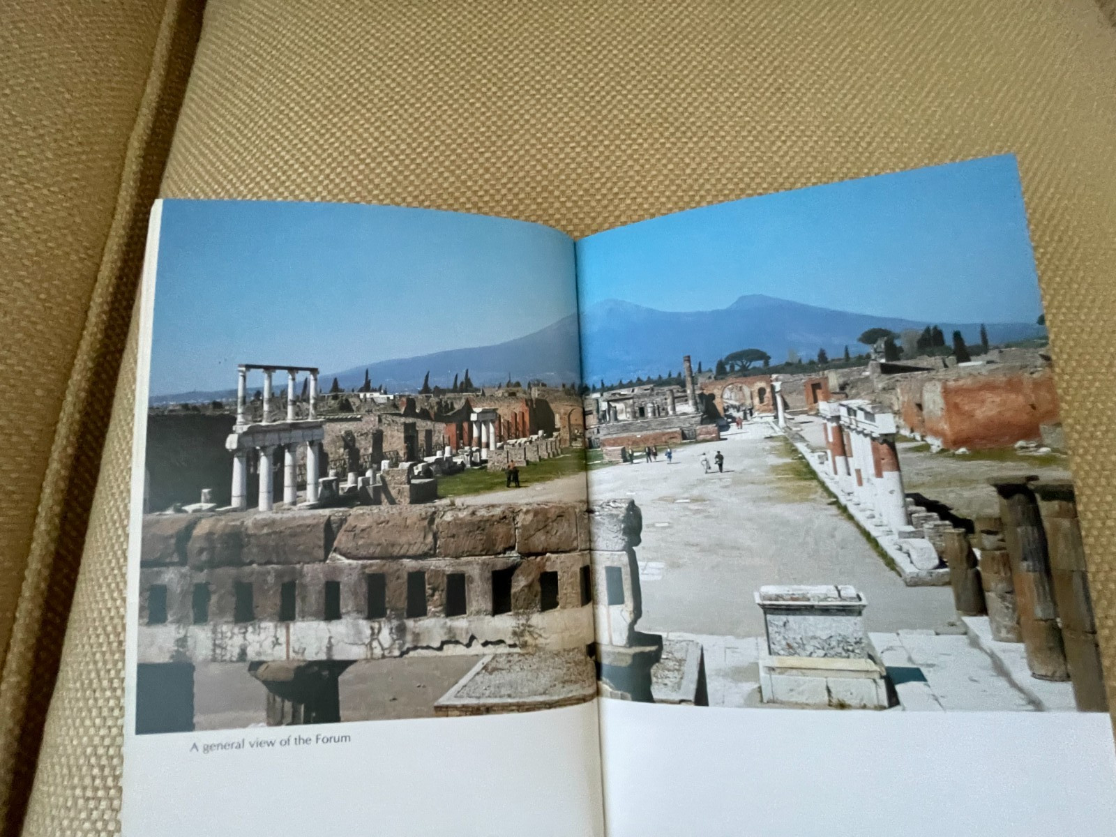 HOW TO VISIT POMPEII. GUIDE TO EXCAVATIONS WITH GENERAL PLAN Paperback 96 pages