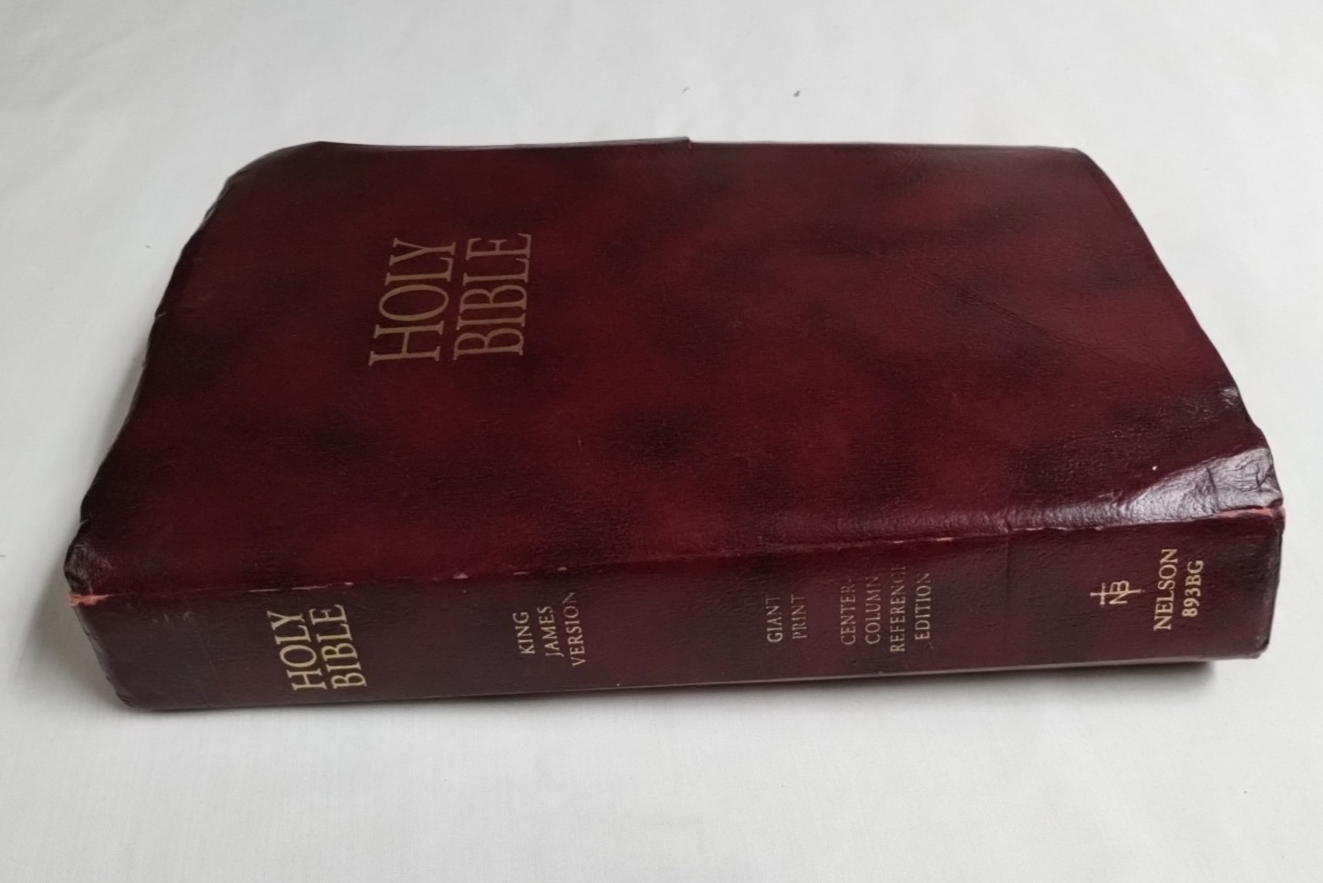 Holy Bible KJV Old & New Giant Print 1994 – Nelson Publishers Faux Leather-Bound