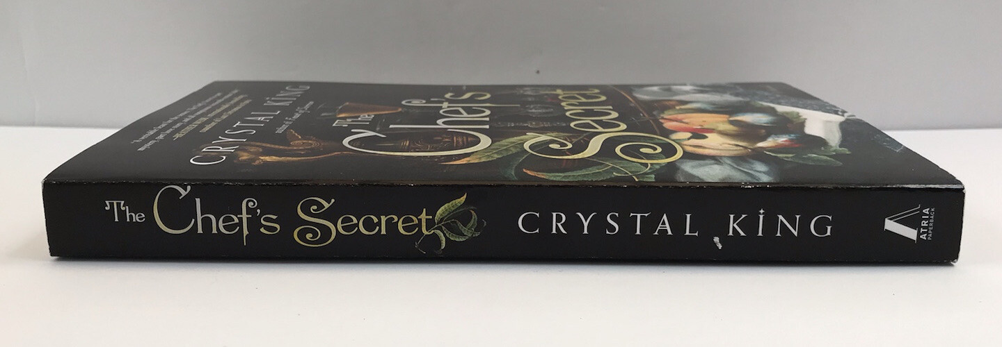 THE CHEF’S SECRET Book by Crystal King First Edition Atria Paperback New