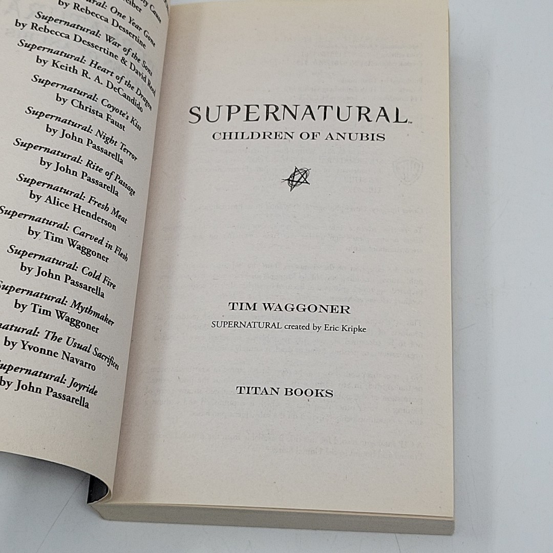 Supernatural – Children of Anubis by Tim Waggoner (2019, Mass Market) Sm DAMAGE