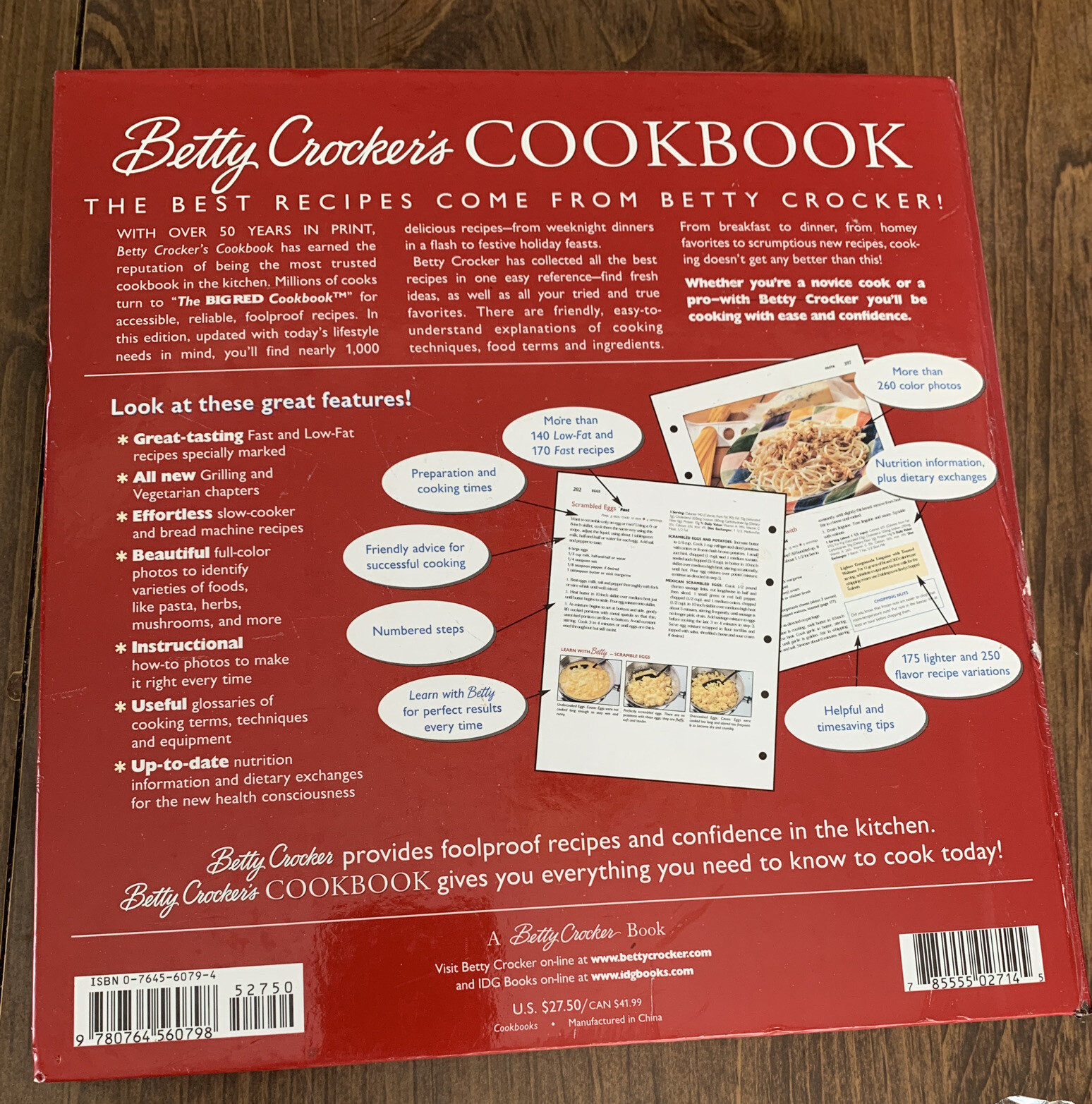 BETTY CROCKER’s Big Red Cookbook ~ 5 Ring Binder ~ 2000, 9th Print ~ 576 Pages