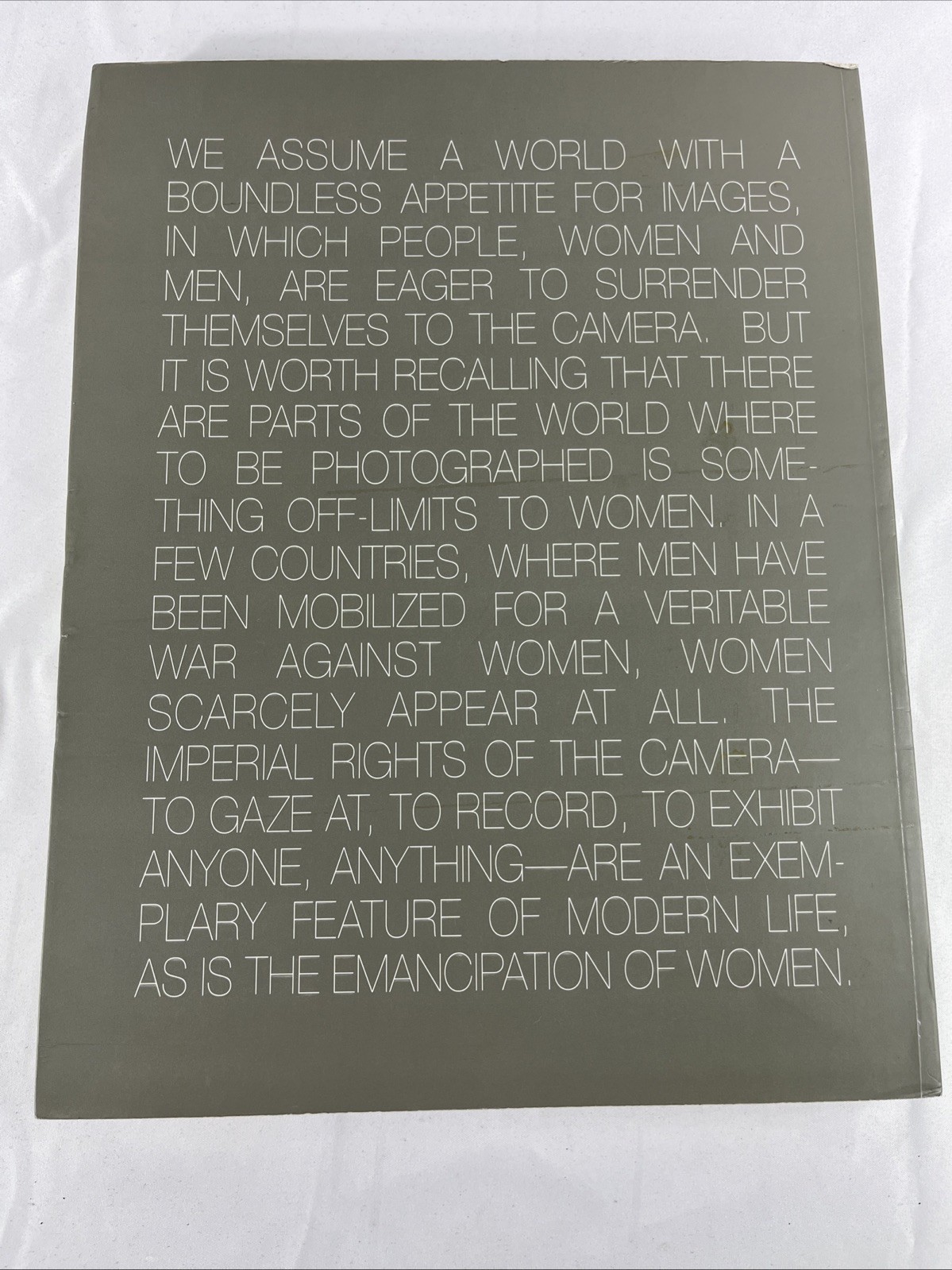 Women Annie Leibovitz Susan Sontag Softcover 1st Edition Book 1999 Coffee Table