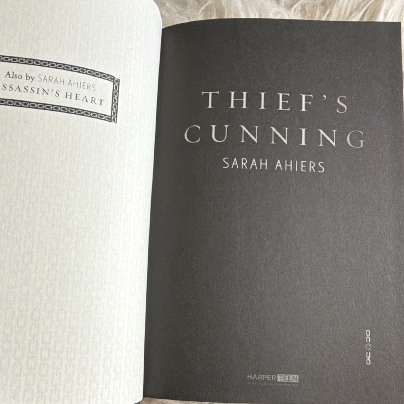 Thief’s Cunning by Sarah Ahiers, Hardcover, 2017, HarperCollins, 416 Pages