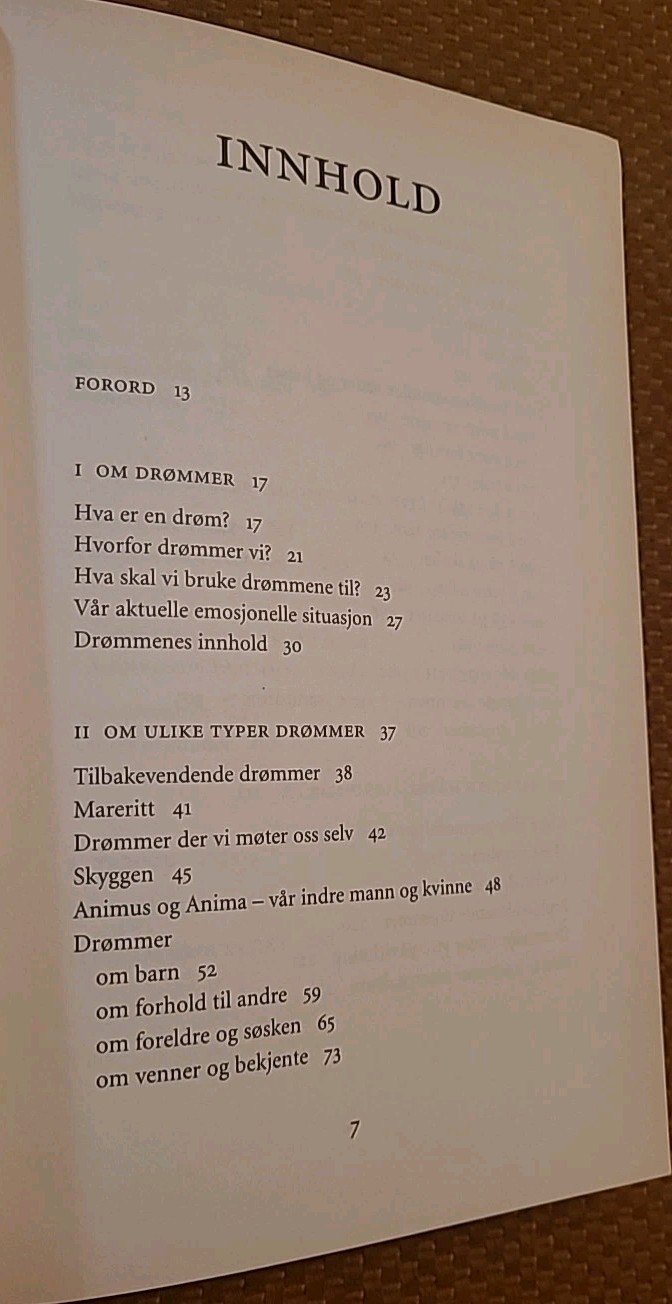 Drømmene dine hva er en drøm og hva kan den fortelle (2002, HCDJ) Bokmål Norwegi