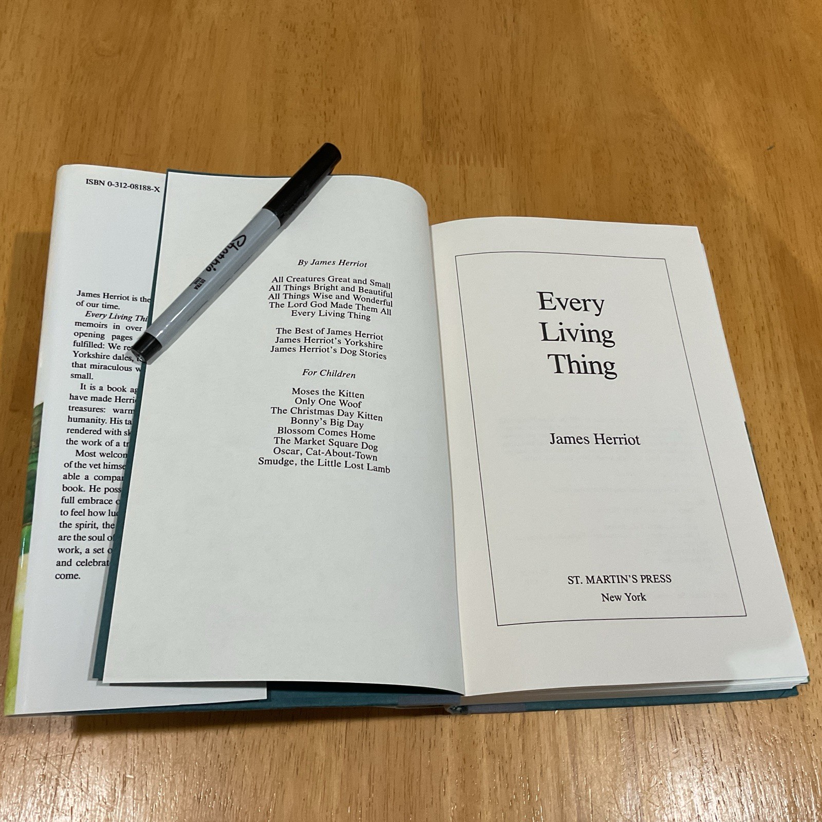 James Herriot Every Living Thing Hardbound St. Martins Press 1992 DJ