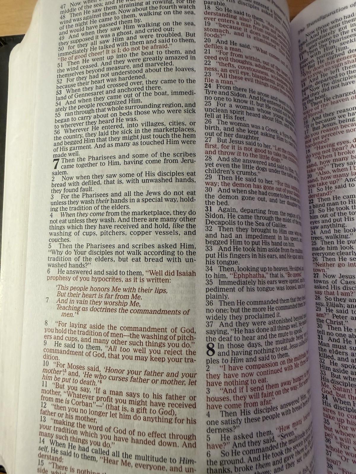 Holy Bible Old and New Testament NKJF Thomas Nelson Pre Owned View Pictures
