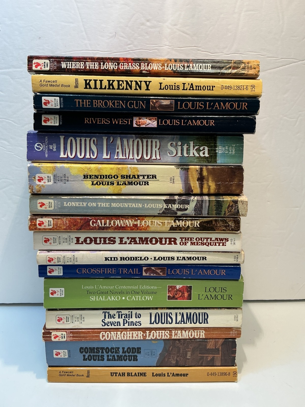 Lot of 16 Louis L’Amour Vintage Novels (PPBK)
