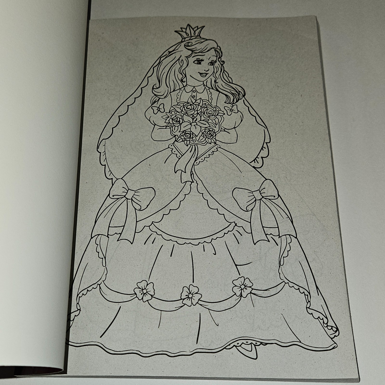 My Pretty Princesses Coloring Book Play Day 144 Pages NEVER USED