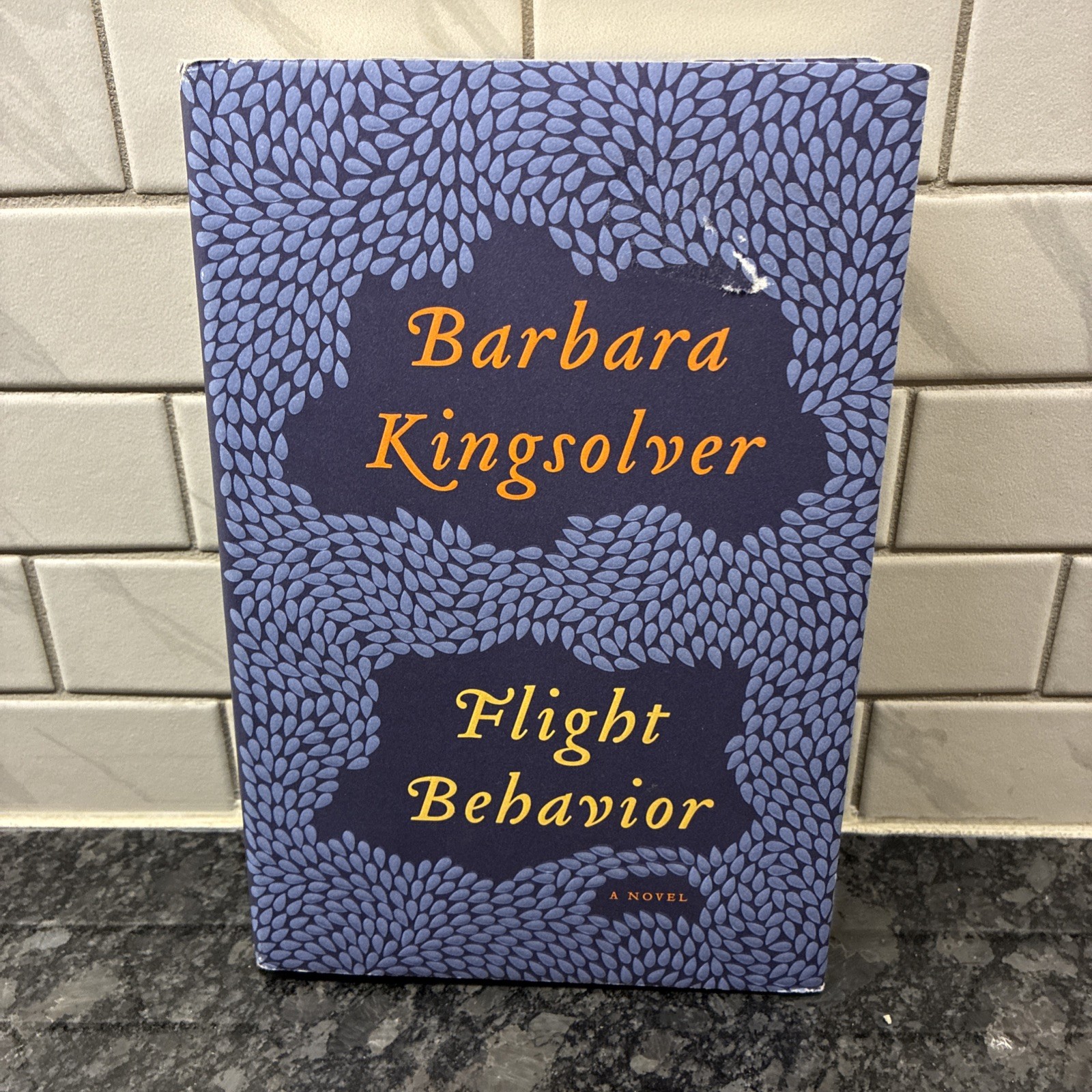 Barbara Kingsolver – FLIGHT BEHAVIOR – First Edition HB (2012)