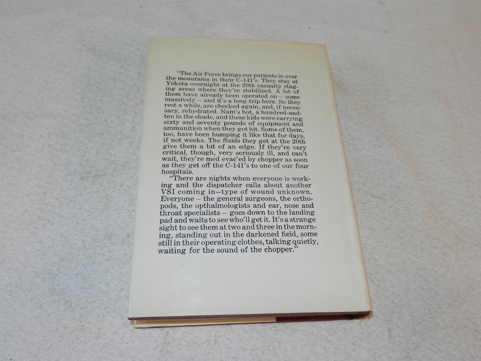 VIETNAM 1968-69 US Army Doctor Zama ,hospital in Japan „365 DAYS“ 1971 ed