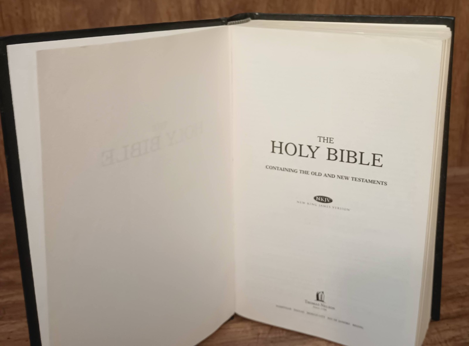 Holy Bible NKJV Words of Jesus in Red
