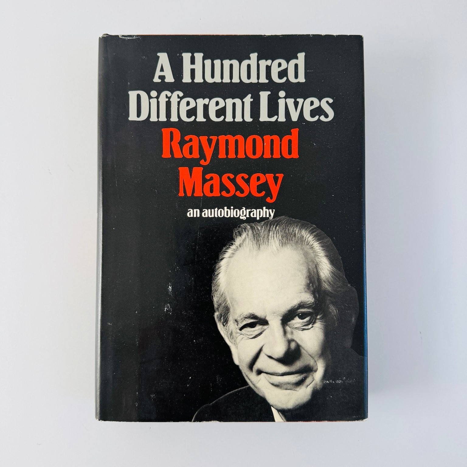 A Hundred Different Lives Raymond Massey 1979 Second Printing Autobiography