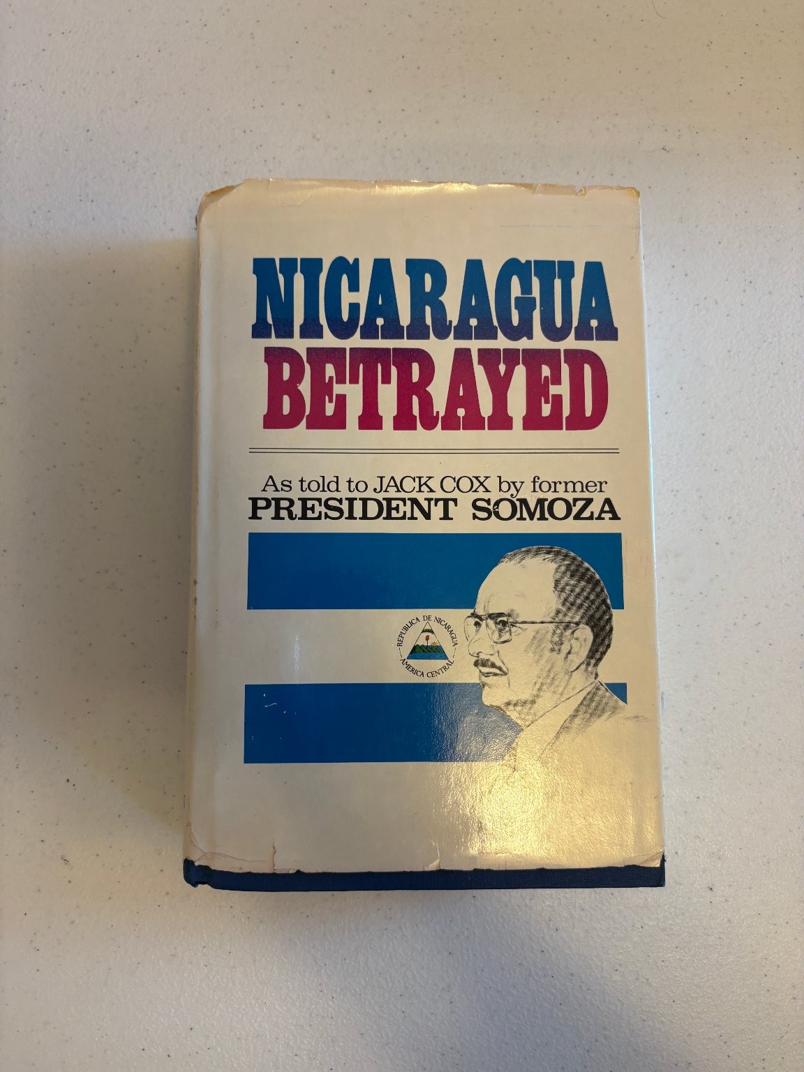 Nicaragua Betrayed Somoza Cox 1980 Western Islands Political History HC