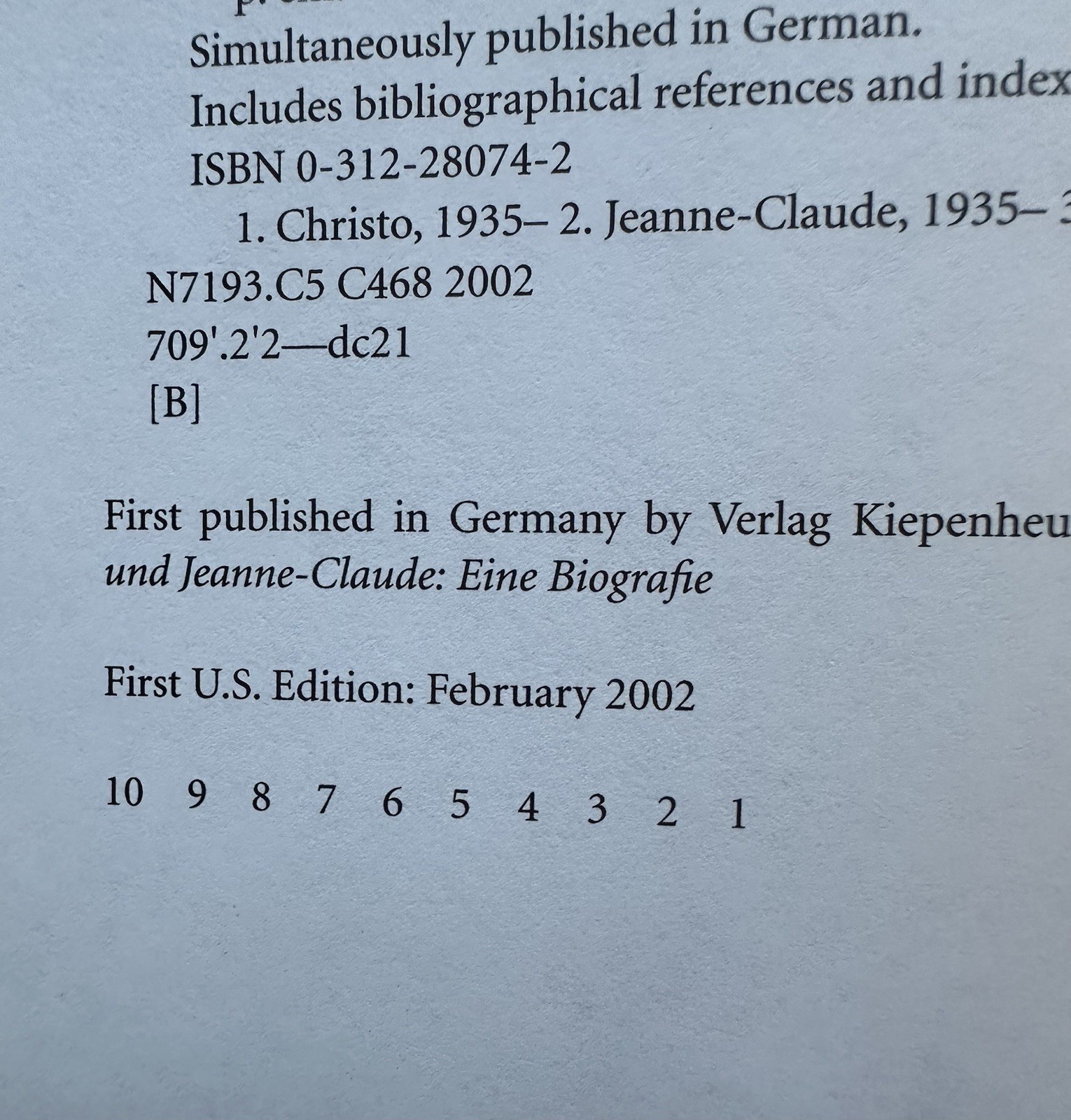 *Christo and Jeanne-Claude : A Biography by Burt Chernow 1st USA Edition Signed*