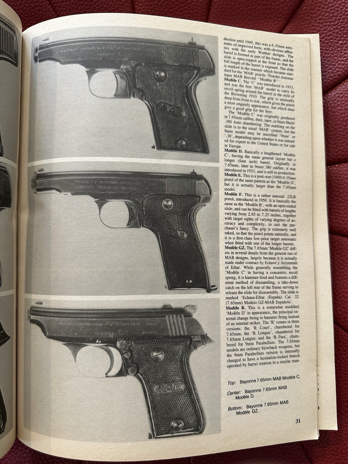 Pistols of the World Revised Edition Ian V. Hogg & John Weeks 1982 Gun Reference