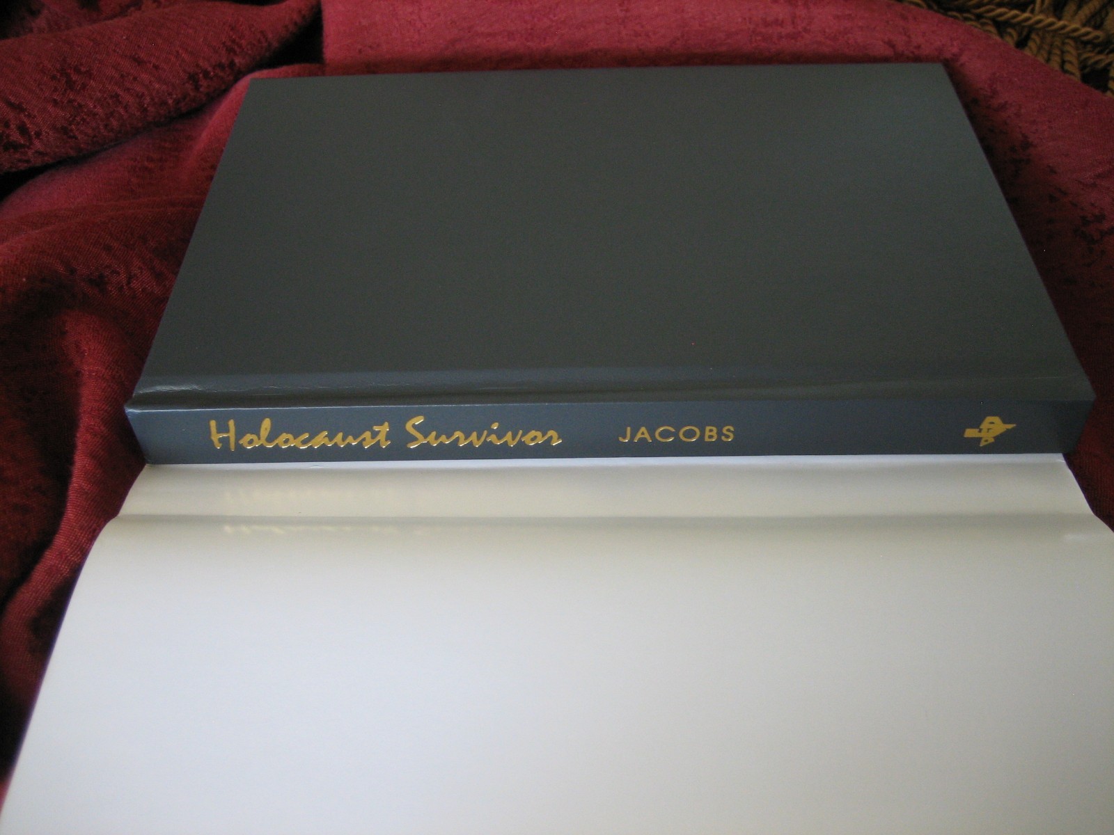 Holocaust Survivor : Mike Jacob’s Triumph over Tragedy: A Memoir (2004, HD) SIGN