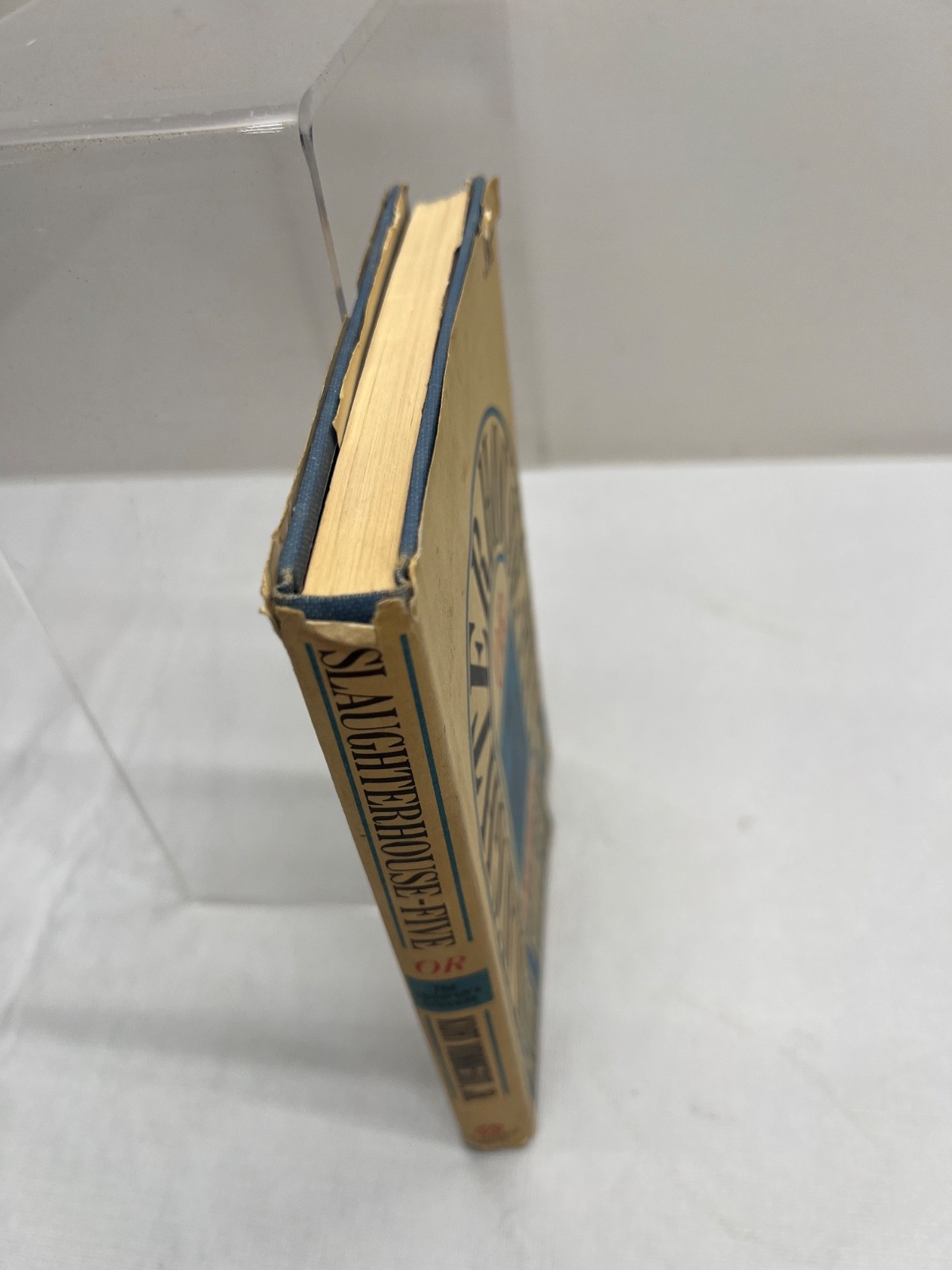 Slaughterhouse Five – Kurt Vonnegut JR (Hardcover)