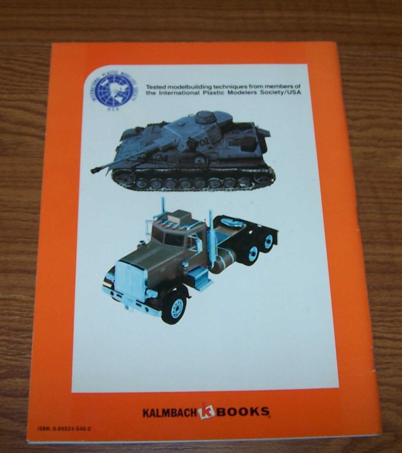 Hints and Tips for Plastic Modeling – BW Photos, 48 pages Kalmbach Books