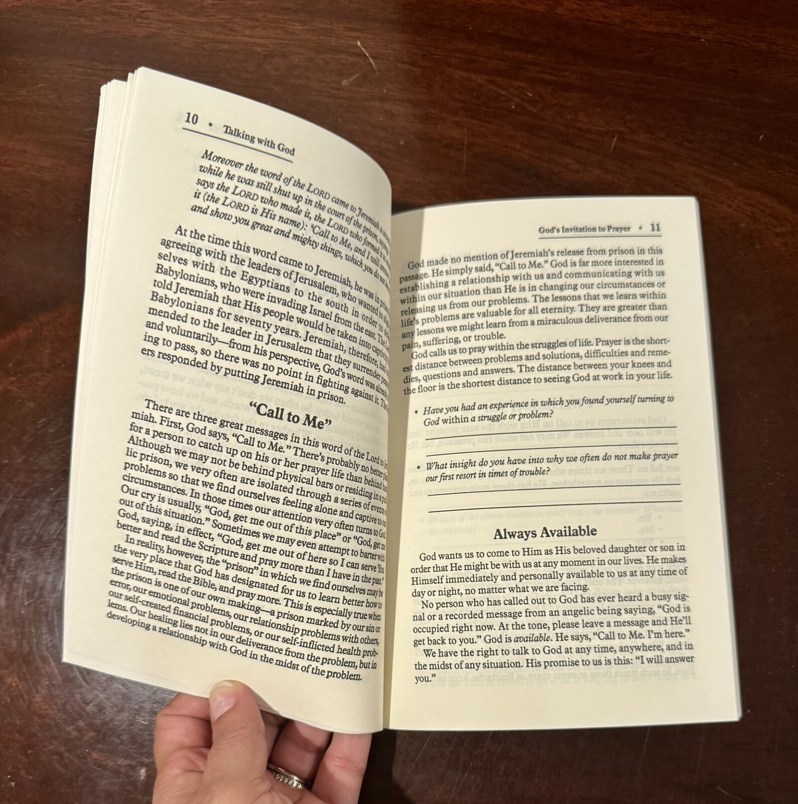 In Touch Study Series,the Talking With God – Paperback – GOOD