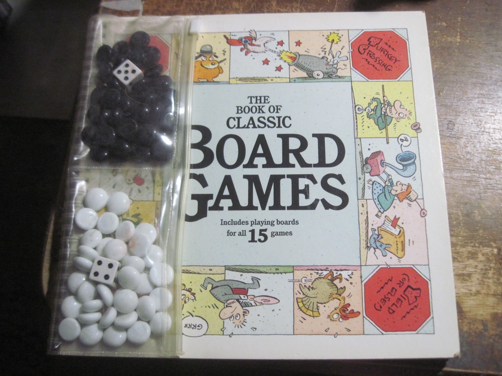 The Book of Classic Board Games with Other (Klutz) – Spiral-bound – GOOD
