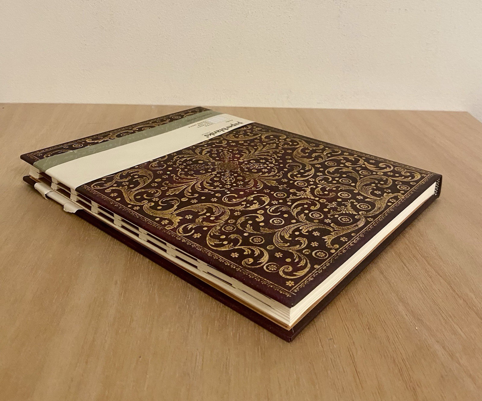 Aurelia Ultra Hardcover Address Book by Paperblanks 144 pages Thumb Index NEW