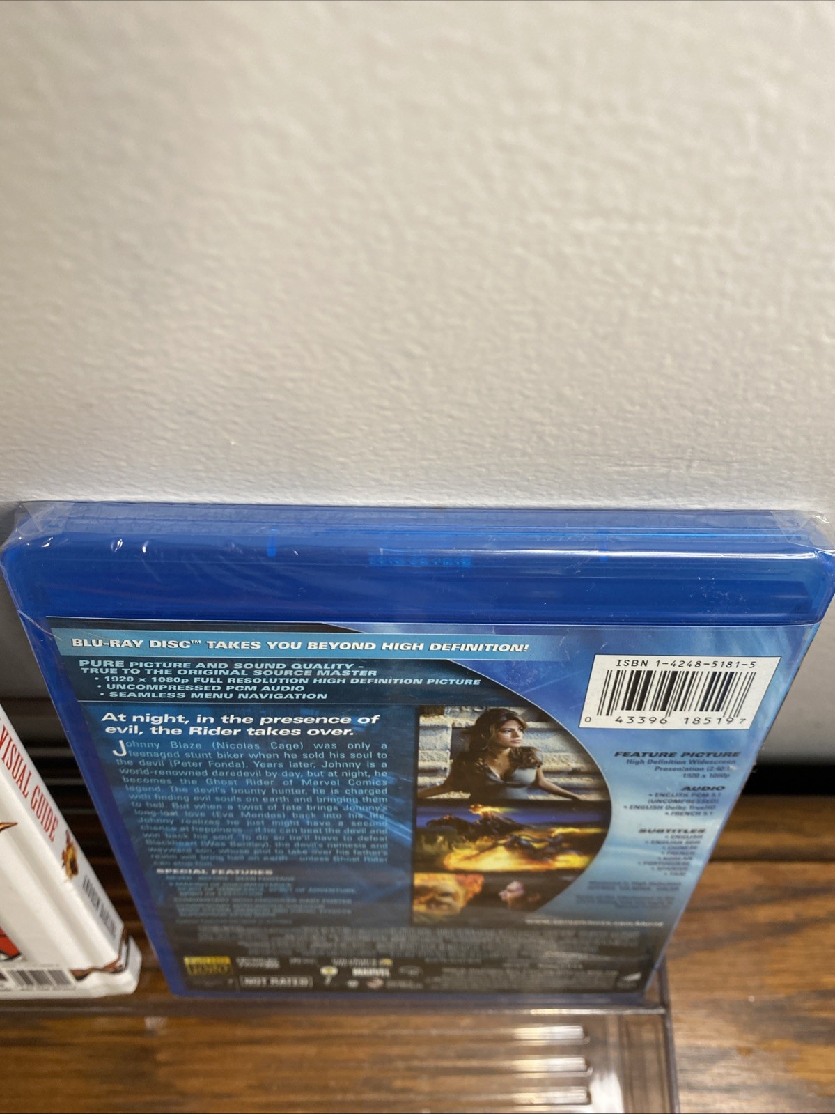 Ghost Rider Blu-ray Ext Cut (New) & Ghost Rider: The Visual Guide Andrew Darling