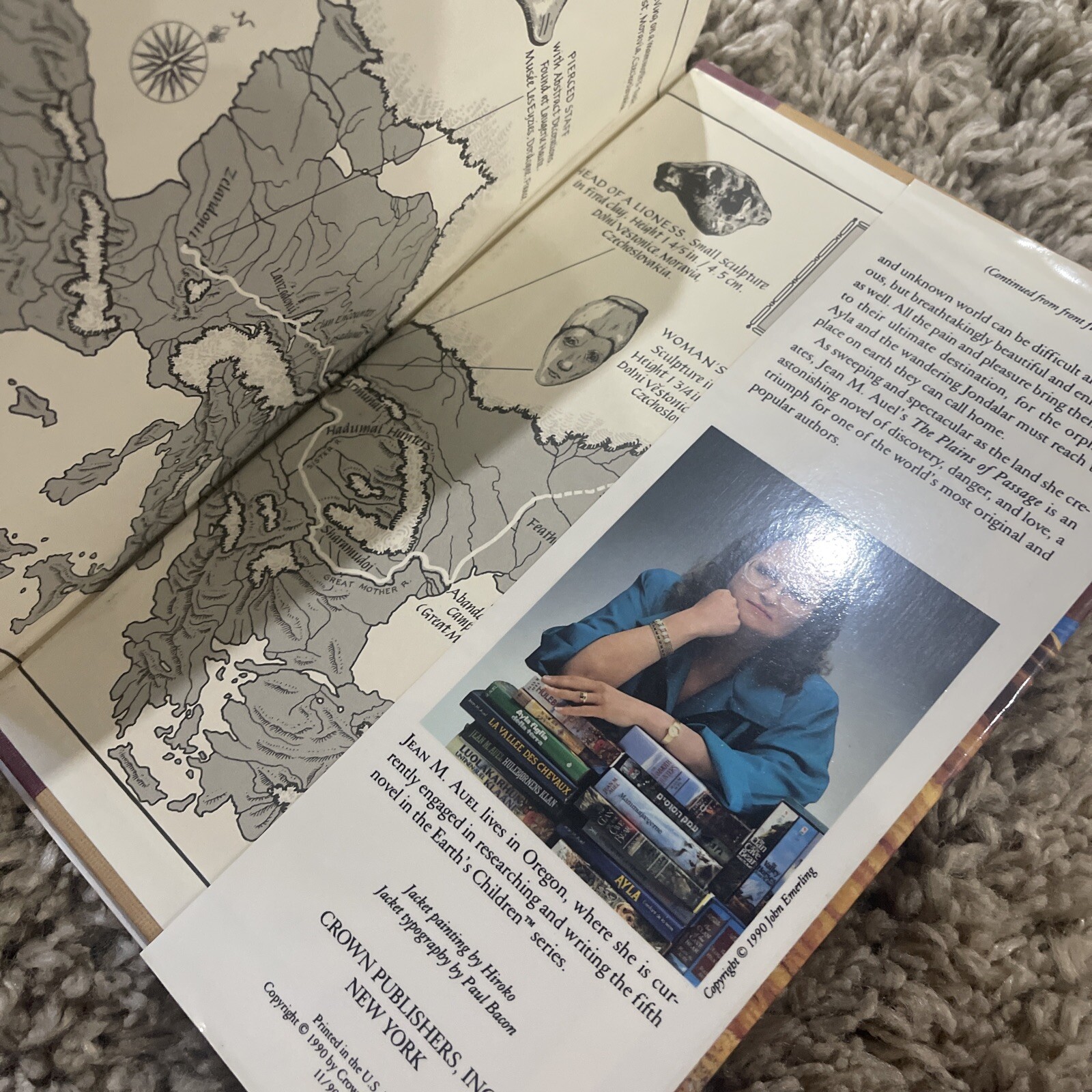 Earth’s Children Ser.: The Plains of Passage : A Novel by Jean M. Auel 1990 HCDJ