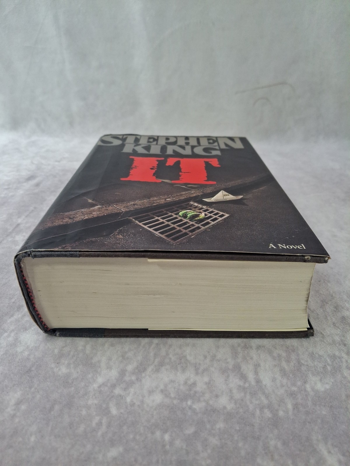 IT by Stephen King (1986) 1st Edition, 2nd Printing Hardcover SHELF