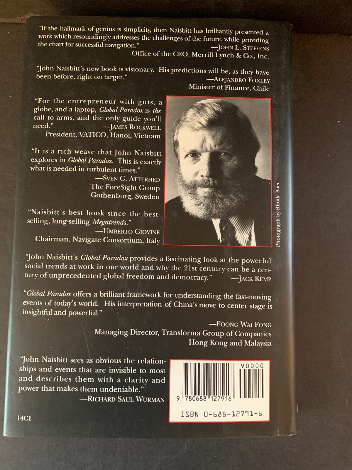 Global Paradox by Naisbitt, John; Naisbitt