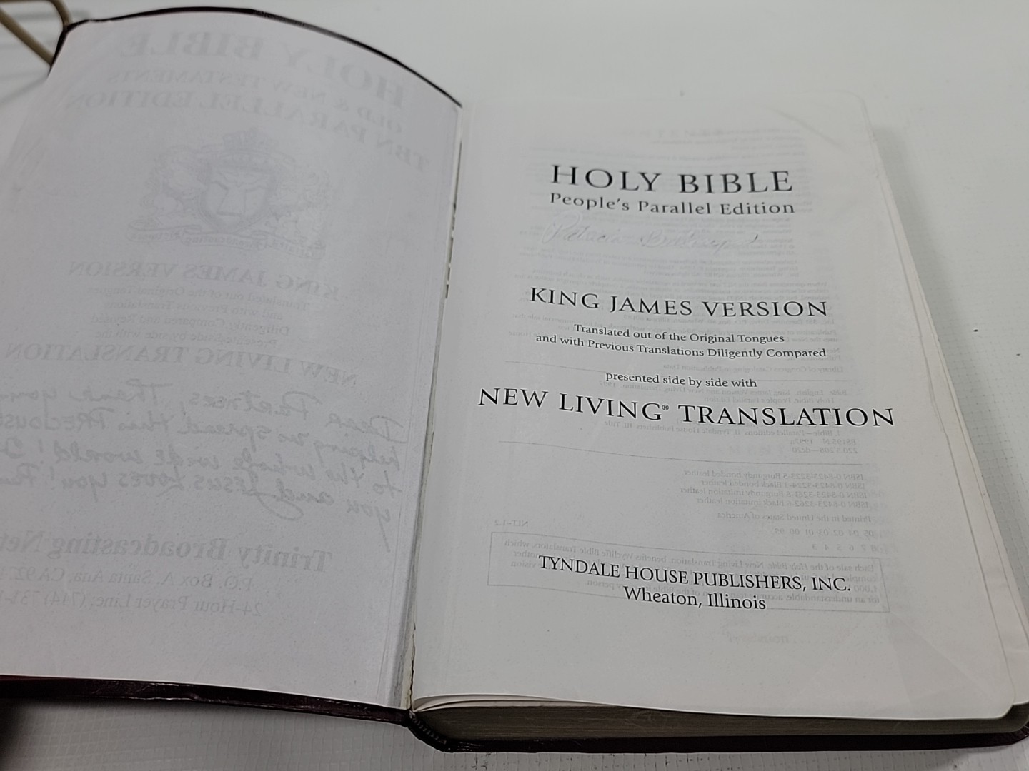 Holy Bible TBN Parallel Edition King James Version Living Translation KJV NLT