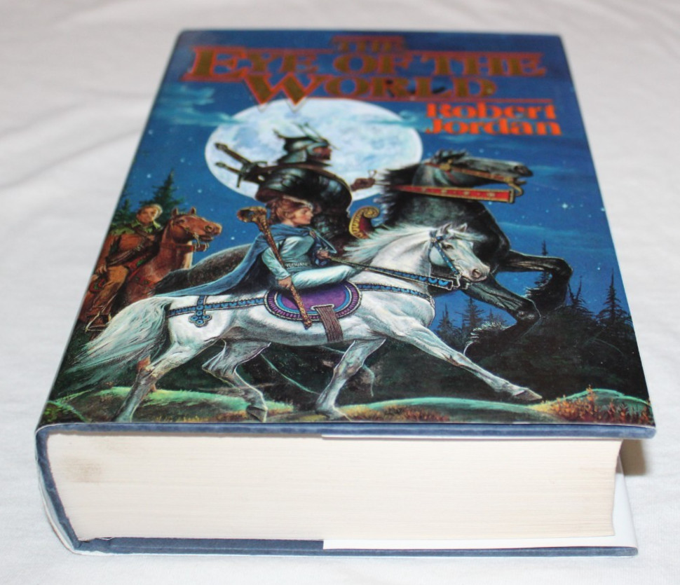 The Eye of the World (The Wheel of Time, Book 1) Robert Jordan Hardcover – GOOD