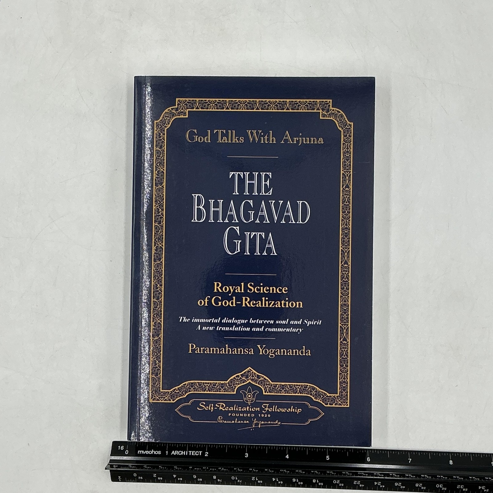God Talks With Arjuna The Bhagavad Gita Paramahansa Yogananda Box Set 2001 Navy
