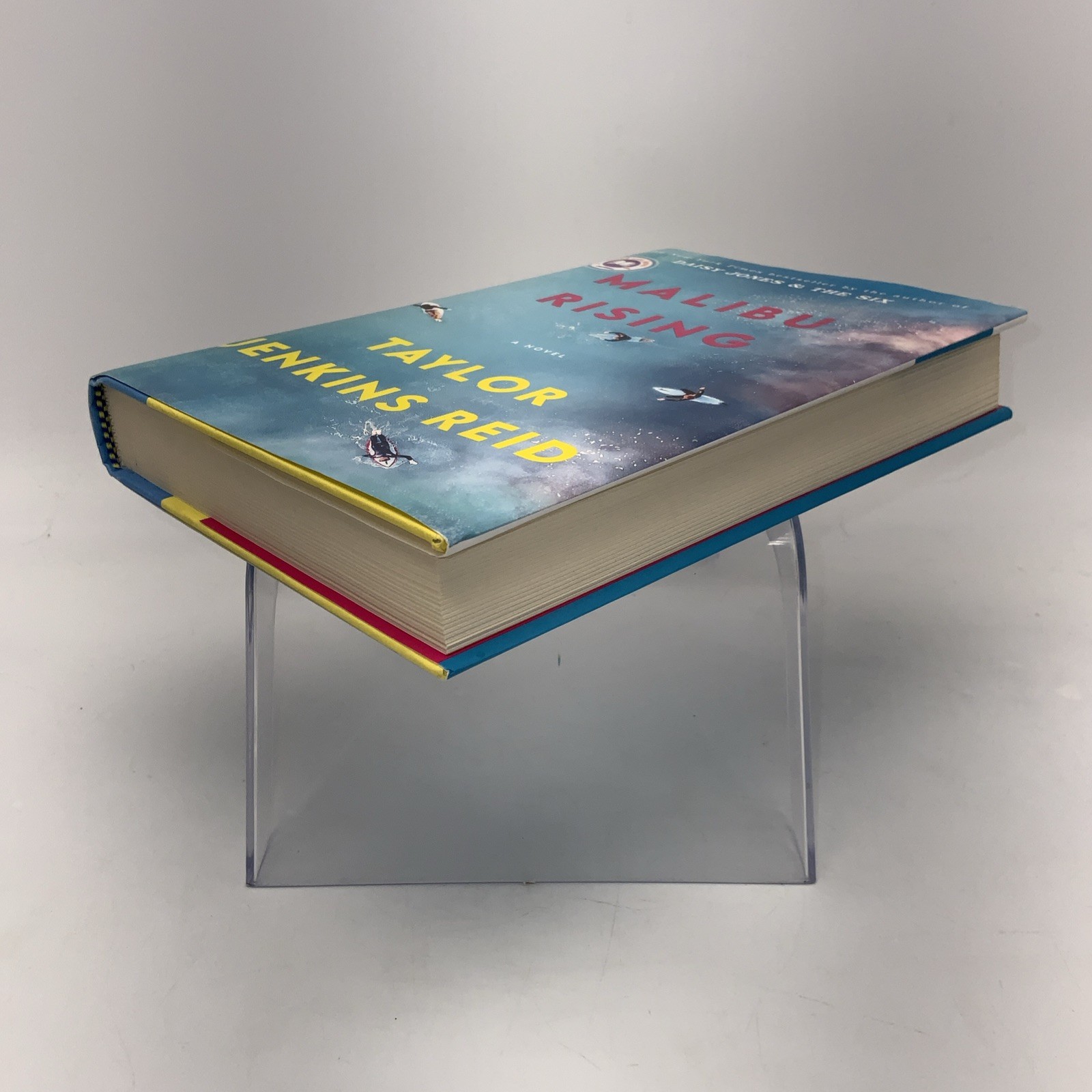 Malibu Rising: a Read with Jenna Pick : A Novel by Taylor Jenkins Reid (2021,…