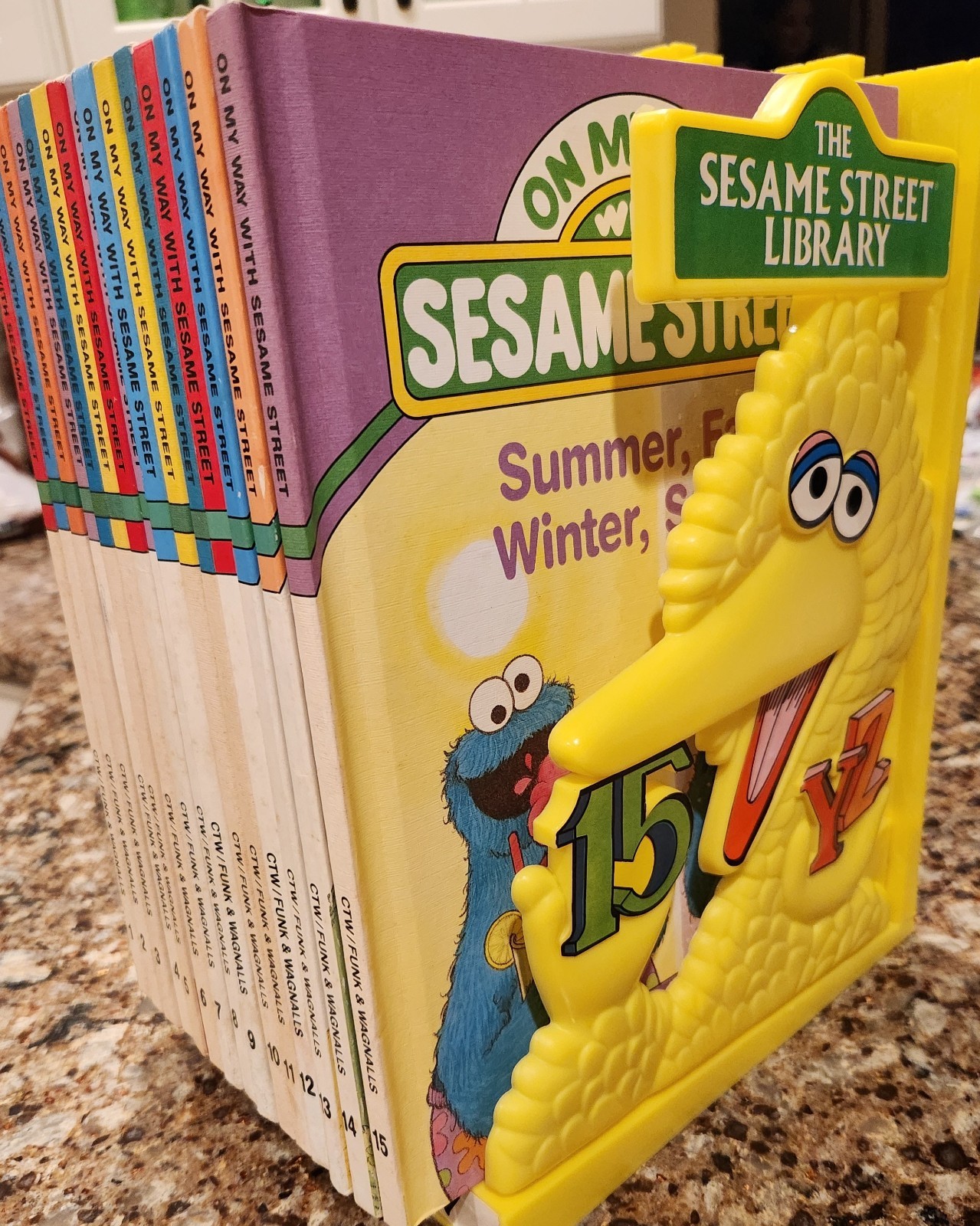 1989 On My Way w/ Sesame Street Library Complete 15 Volume Set, Big Bird Stand