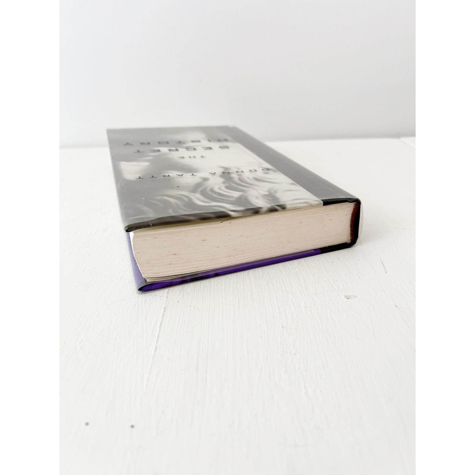 Donna Tartt The Secret History Hardcover Black Dark Academia Novel First Edition