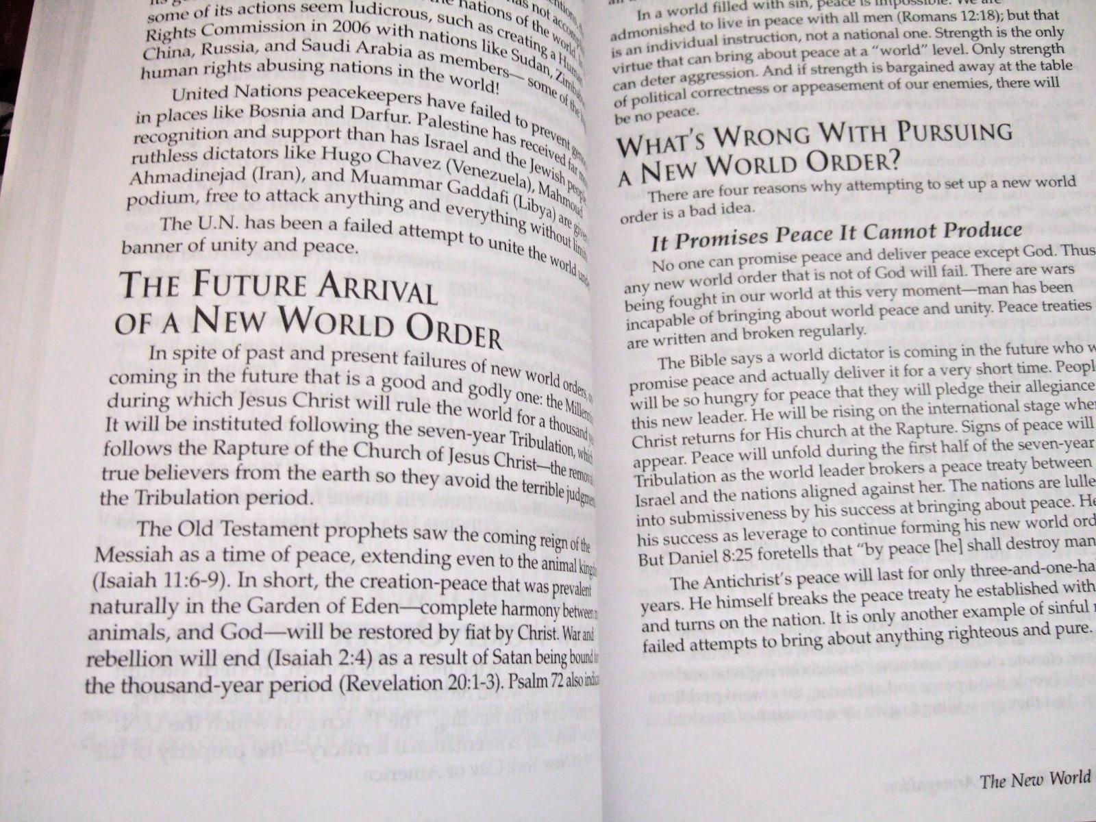 DR. DAVID JEREMIAH HC BOOK & STUDY GUIDE & CDs THE COMING ECONOMIC ARMAGEDDON